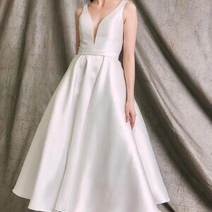 Short wedding dress,off white v neck cocktail bridal gown